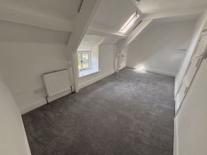 Bedroom- click for photo gallery